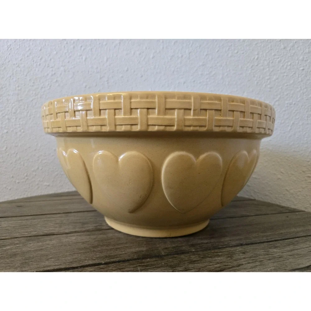 Vintage Williams & Sonoma Large Mixing Bowl Yellow Stoneware Raised Hearts READ